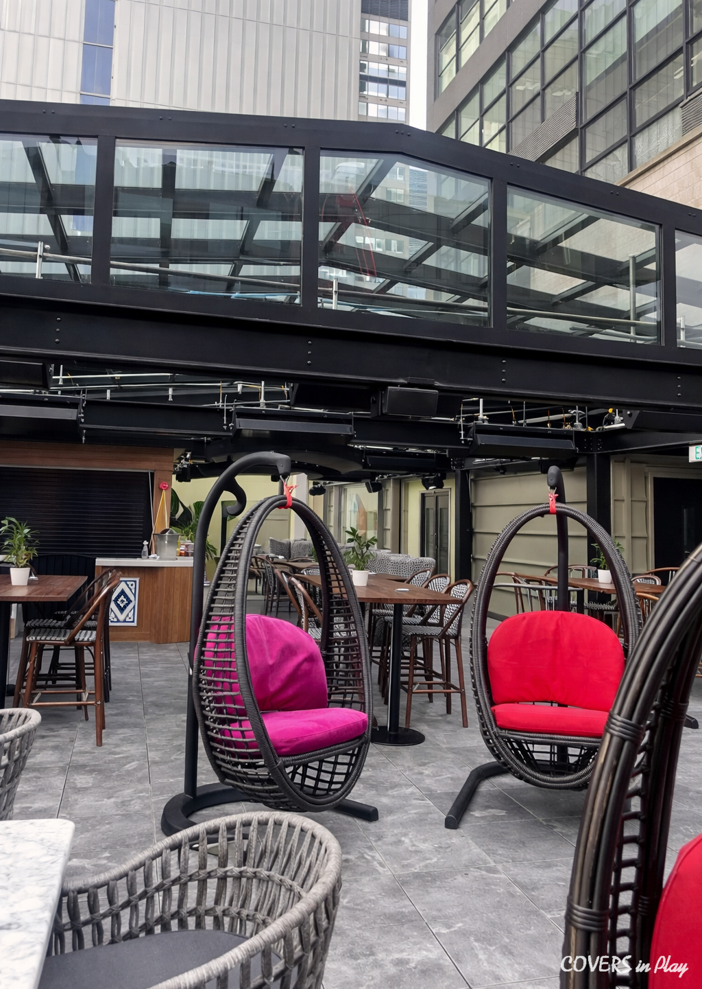 Restaurant patio enclosure, expanding the restaurant's seating area